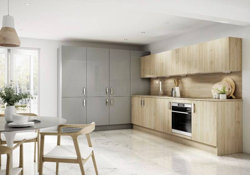 Alta Matt Rustic Oak fitted kitchen in gloss dusk grey