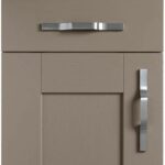 Kitchen Cabinet Door - Austin Clay drw line HPK447