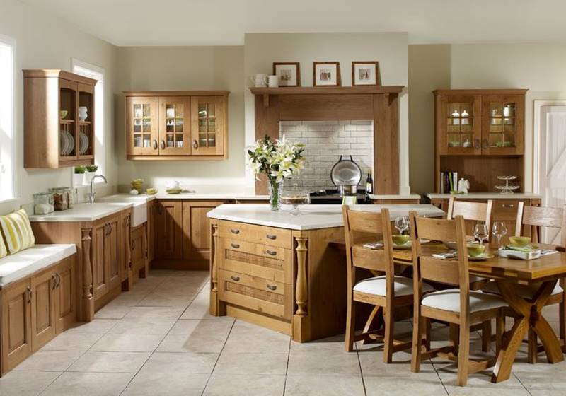 Stamford fitted kitchen with island